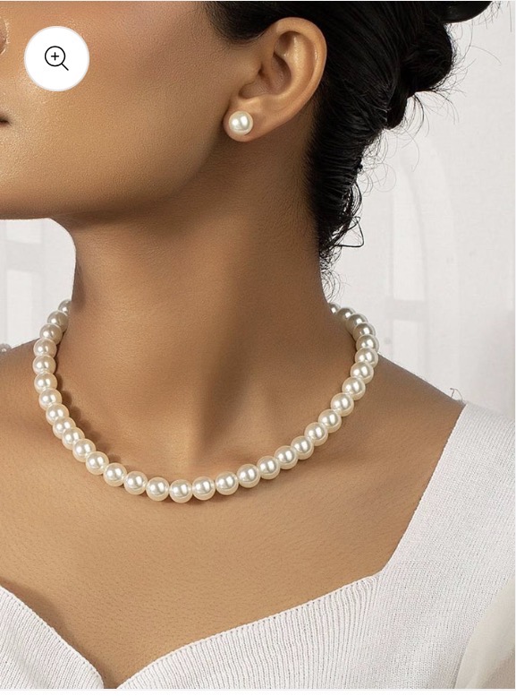 Minimalist Pearl set