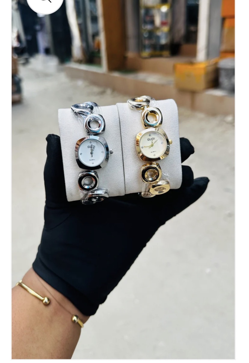 Silver stylish wristwatch