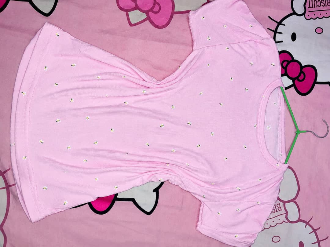 Baby Pink flower print basic top